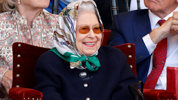 the-queen-headscarf