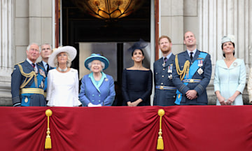 royal-family-balcony