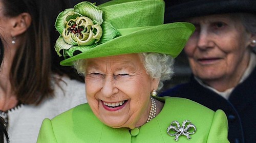 The Queen's subtle trick for putting people at ease – did you spot it?