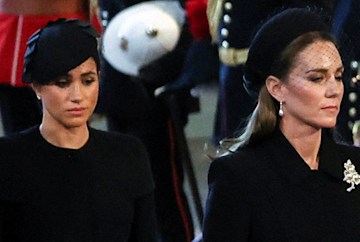 meghan-markle-kate-middleton-vigil