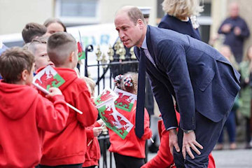Trivdaily - The Prince And Princess Of Wales Return To Royal Duties With Surprise Outing In Wales 65 Prince-William-Wales-St-Thomas-Church