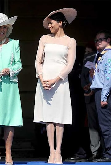 Trivdaily - 14 Rules The Royals Have To Follow 62 Meghan-Markle-Tights