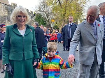 Trivdaily - King Charles And Queen Camilla Break Royal Protocol For Sweetest Reason 57 King-Charles-Camilla-Hold-Hands-Little-Boy