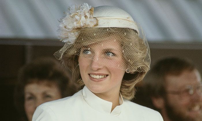 5 Princess Diana photos that reveal just how similar she was to her mother