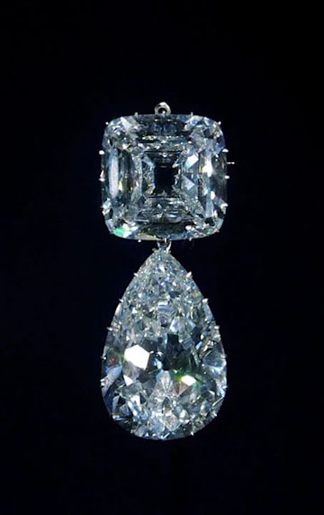 TrivDaily - Queen Consort Camilla makes major coronation decision amid Covid diagnosis 56 A close up photo of a Cullinan diamond