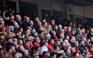 TrivDaily - Prince William and Princess Kate prepare to reignite friendly rivalry for latest outing 57 Prince William and Kate Middleton in crowd of people