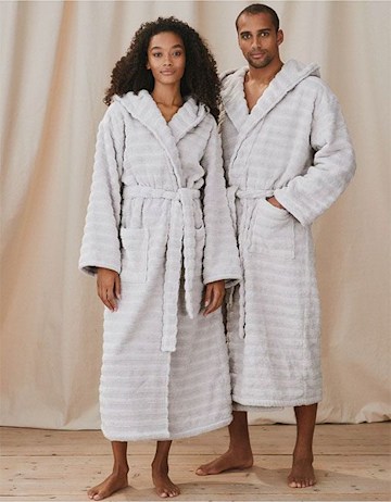 the-white-company-christmas-gifts-bathrobe