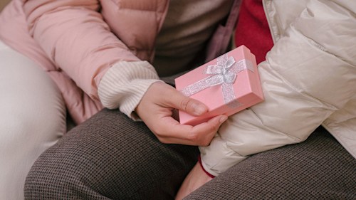 13 non-cliche Valentine's Day gift ideas for her up to $50 off
