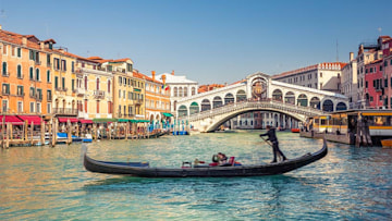 Venice-Rialto-bridge