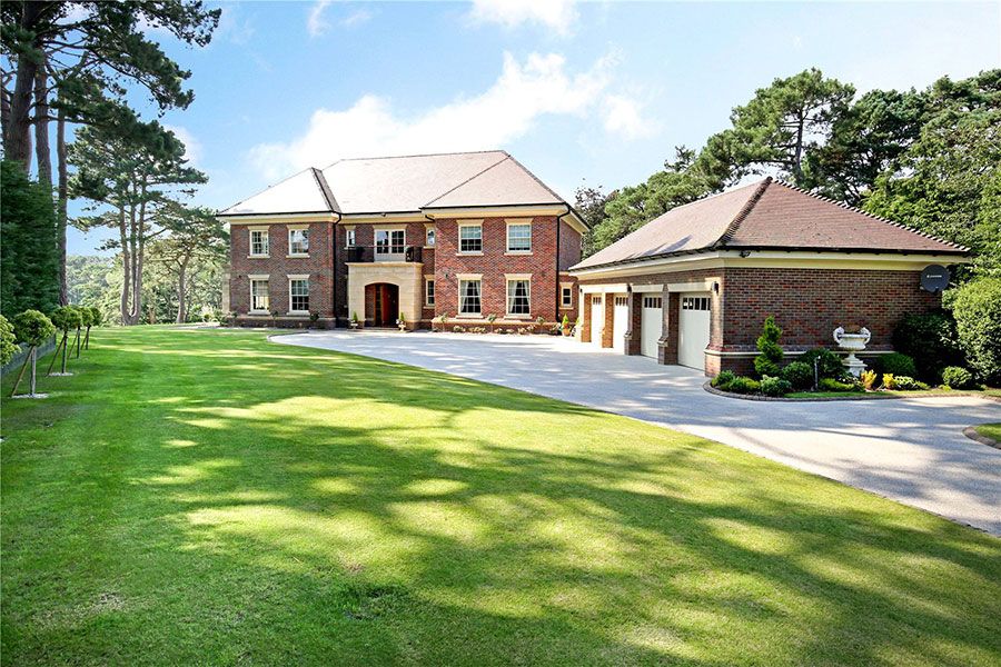 Zoopla reveals the mostviewed properties in Britain in October HELLO!