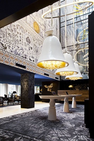 andaz-amsterdam-prinsengracht-lobby