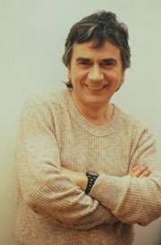 ONE OF BRITAIN S BEST LOVED ENTERTAINERS DUDLEY MOORE DIES AGED 66 | HELLO!