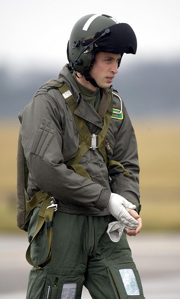 Prince William takes first RAF helicopter training flight | HELLO!